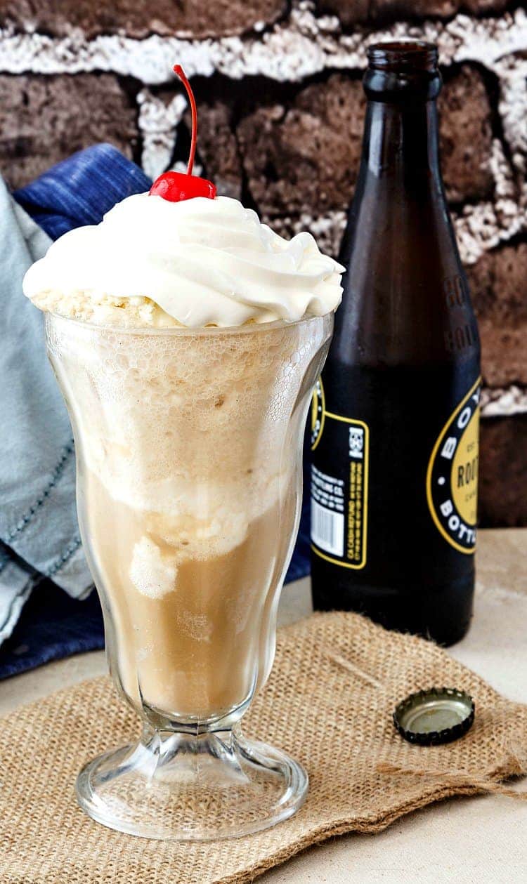 Old Fashioned Creamy Root Beer Float